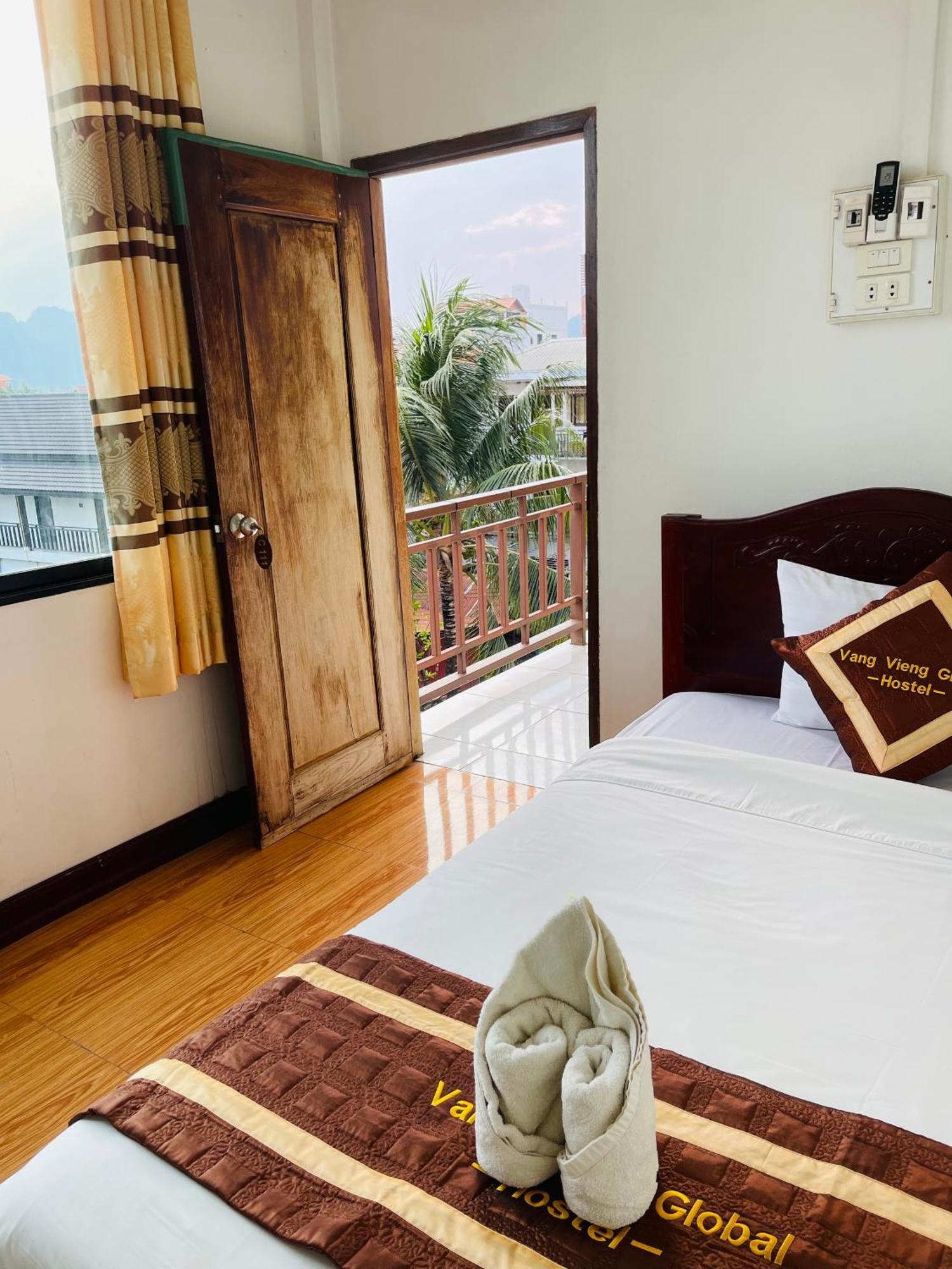 Vang Vieng Guesthouse Exterior photo